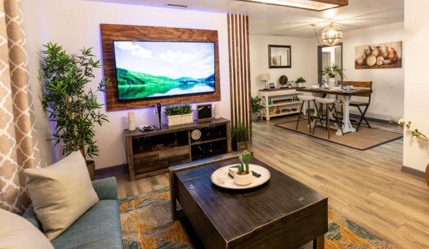Upscale Ybor House With Outdoor Living Space Tampa Buitenkant foto